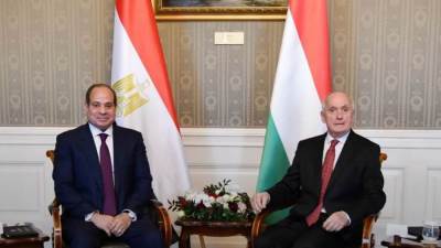 السيسي والرئيس المجري يبحثان تعزيز الشراكة الاستراتيجية والتعاون في البنية التحتية والسكك الحديدية والتجارة والسياحة