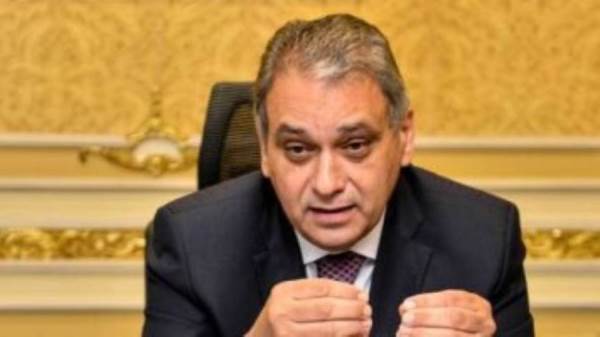 المستشار علاء الدين فؤاد وزير شئون المجالس النيابية