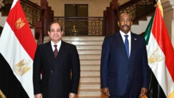 الرئيس عبد الفتاح السيسى مع رئيس مجلس السيادة السوداني الفريق أول ركن عبد الفتاح البرهان