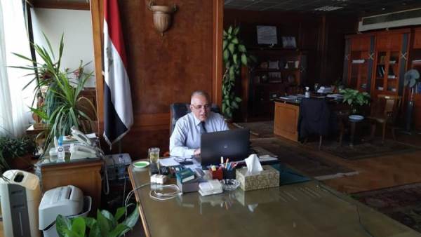 وزير الموارد المائية والرى