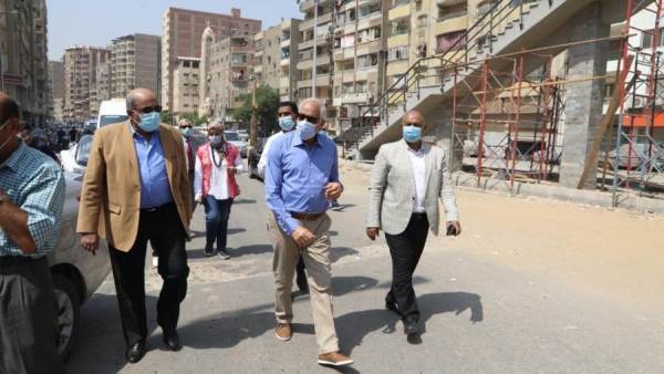محافظ الجيزة خلال جولته بشوارع المحافظة