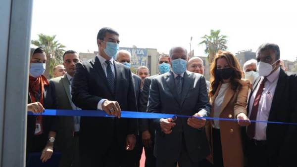 محافظ الجيزة يفتتح ملتقى توظيف الشباب