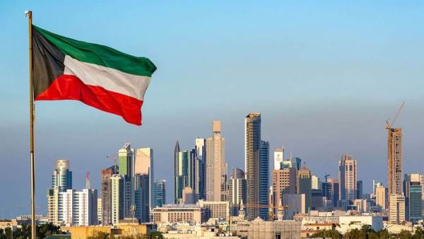 الكويت تطرد سفير لبنان