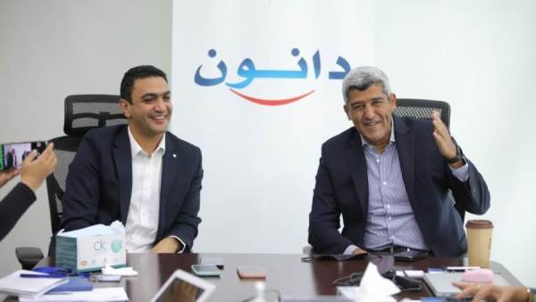 هيثم صادق المدير العام والعضو المنتدب لشركة دانون مصر وعصام المداح رئيس الموارد البشرية