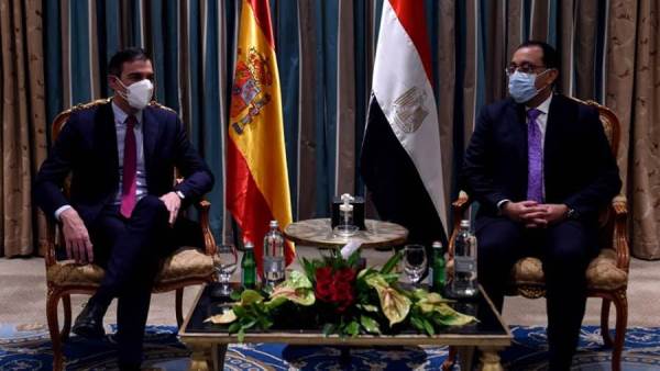 رئيس الوزراء المصري ونظيره الأسباني