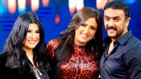ياسمين عبد العزيز واحمد العوضي مع منى الشاذلي