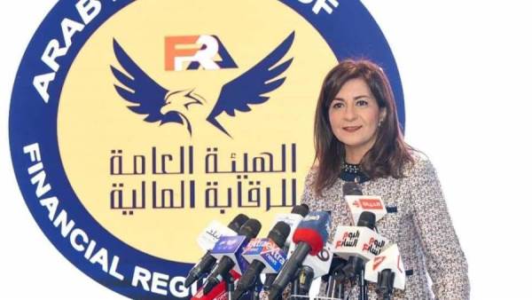 السفيرة نبيلة مكرم وزيرة الدولة للهجرة وشئون المصريين بالخارج