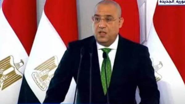 وزير الاسكان