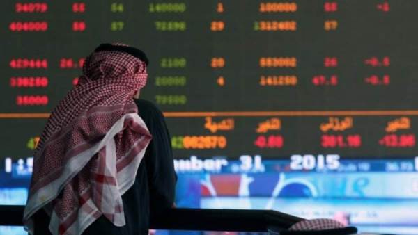 تباين أسواق الأسهم في الخليج وسط مخاوف من انتشار أوميكرون