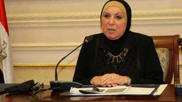 نيفين جامع وزيرة التجارة والصناعة