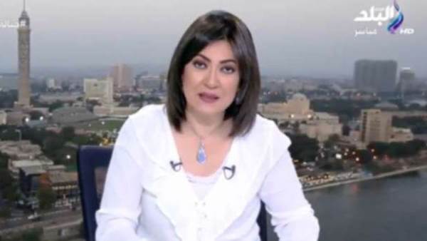 المذيعة عزة مصطفي