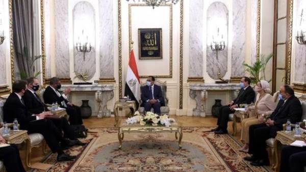 مصطفى مدبولي رئيس مجلس الوزراء و ألوك شارما