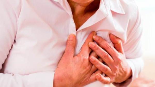 كارثة لمحبي الدجاج.. تناولها مرتين أسبوعيا يصيب بأمراض القلب