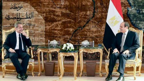 السيسي خلال لقائه ساركوزي