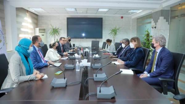 وزيرة البيئة تبحث مع مساعد سكرتير الأمم المتحدة ترتيبات مؤتمر المناخ