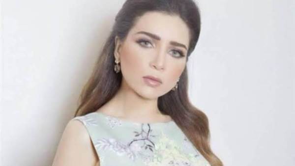 مي عز الدين