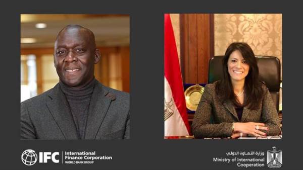 رانيا المشاط مع نائب رئيس مؤسسة التمويل الدولية