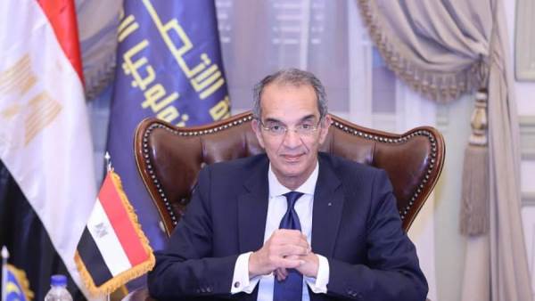 وزير الاتصالات