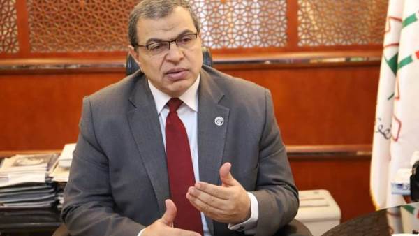 وزير القوى العاملة