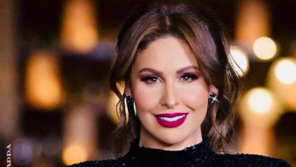 الفنانه مي سليم