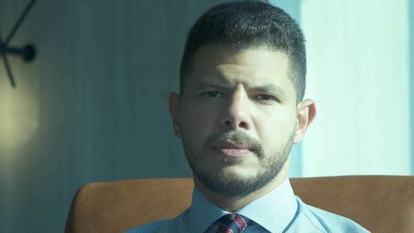 أحمد منصور
