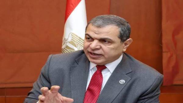 وزير القوى العاملة