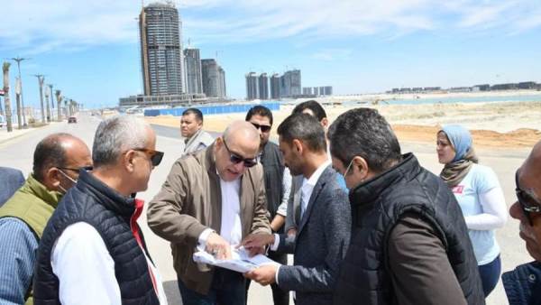 جولة وزير الإسكان في مدينة العلمين الجديدة