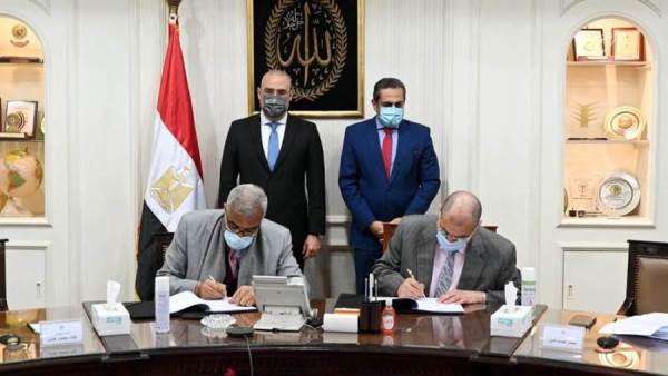 توقيع عقد الاتفاق