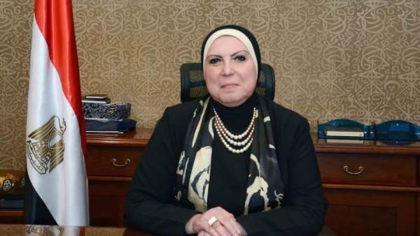 نيفين جامع