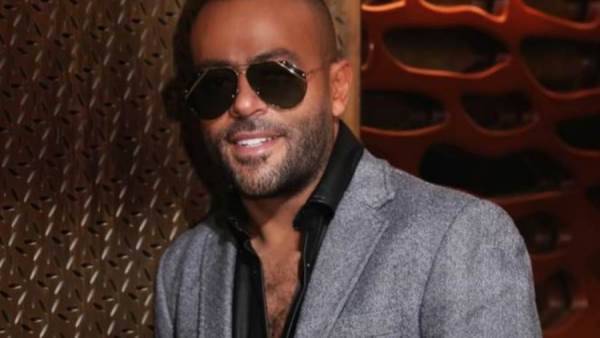 تامر عاشور