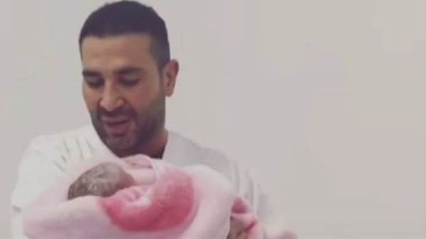 احمد سعد وابنته