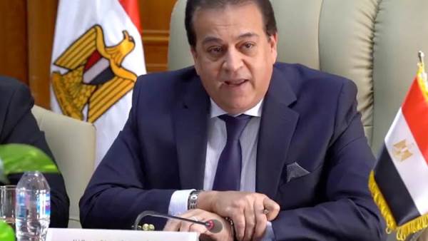 وزير التعليم العالي والبحث العلمي
