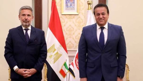 القائم بأعمال وزير الصحة والسفير الإيطالى