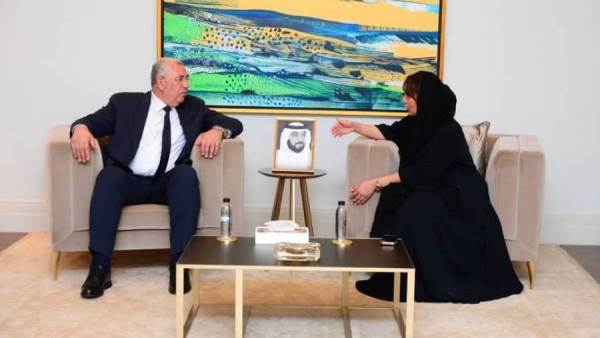 القصير وسفيرة دولة الإمارات