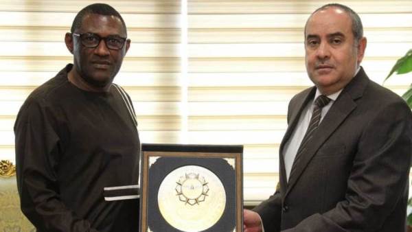 محمد منار وسفير سيراليون