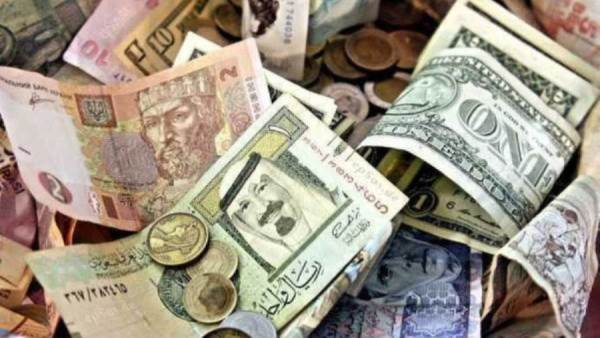 العملات العربية والأجنبية