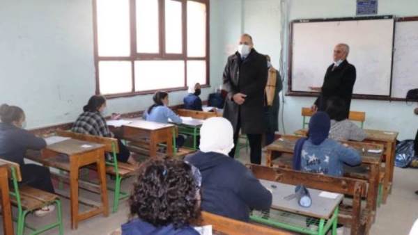 امتحانات ثانية ثانوي