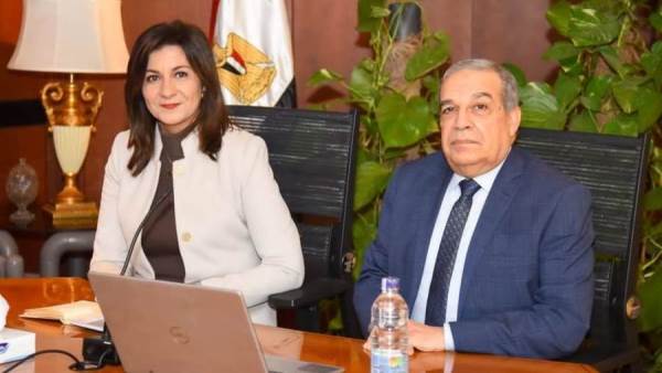 وزيرا الهجرة والإنتاج الحربي