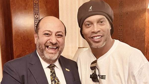 النجم البرازيلي رونالدينهو في مصر