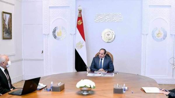 الرئيس السيسي ومحافظ الوادي الجديد