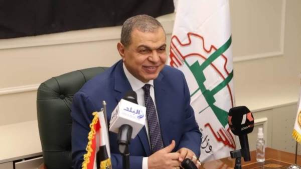 وزير القوى العاملة