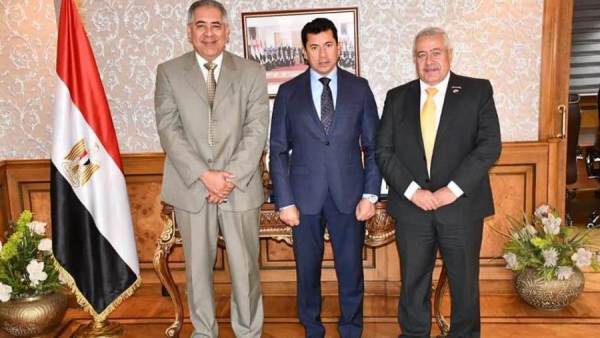 أشرف صبحى ومحمد رسلان والمهندس حاتم عصمت