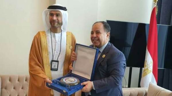 وزير المالية ونظيرة الأماراتي