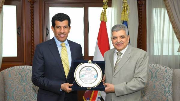اسامة ربيع والسفير القطري
