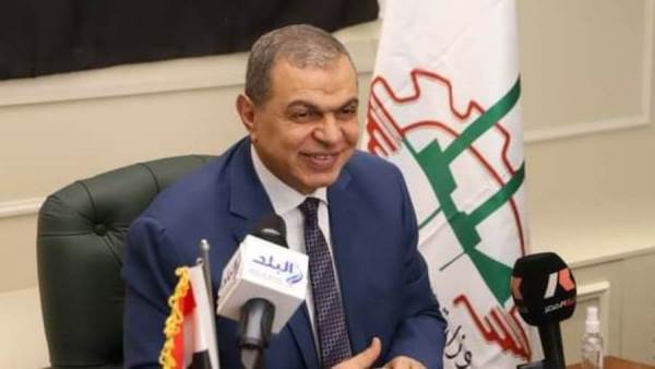 وزير القوي العاملة