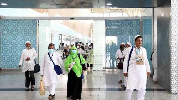 وصول حجاج بيت الله الحرام إلى المدينة المنورة