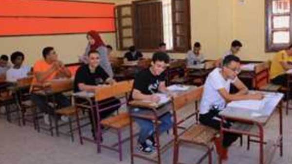 طلاب الثانوية العامة