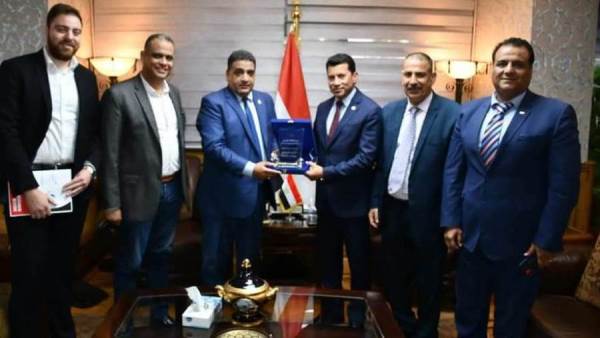 صبحى ومجلس إدارة اتحاد اللاعبين ذوي الشلل الدماغي