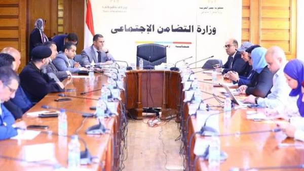 اجتماع لجنة رعاية الغارمين
