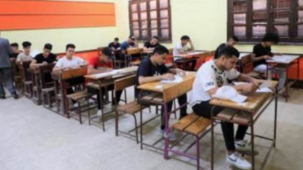 طلاب الثانوية العامة